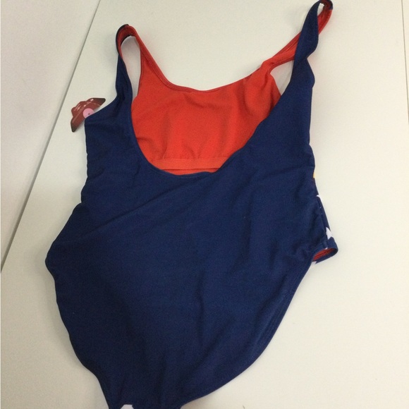 Wonder Woman One-Piece Swimsuit Sz XL , Brand New 💫 - Picture 5 of 13